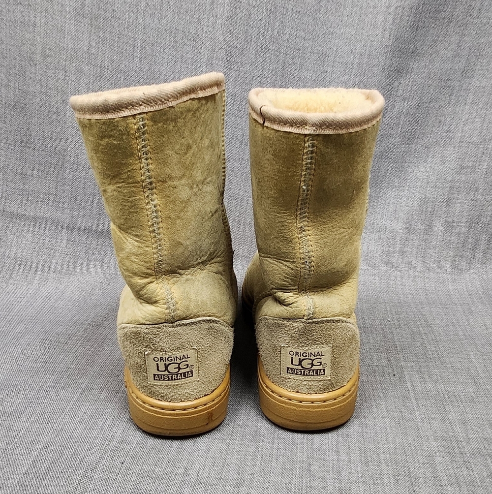 Uggs Original Australia Ankle Pure Natural Sheepskin Boots. 8 - Picture 5 of 10